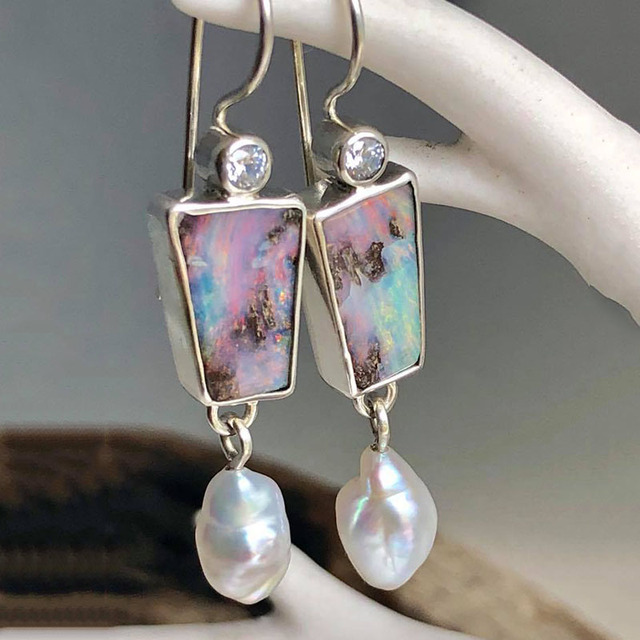 Vintage Acrylic Pearl Earrings